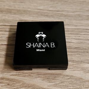 Shaina b. Eyeshadow duo